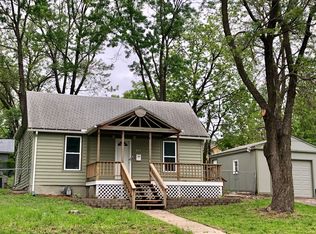 214 Sheidley Ave, Bonner Springs, KS 66012