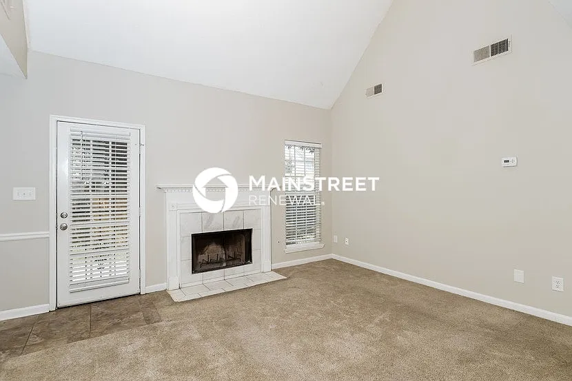 3254 Landgraf Close — Photo 2