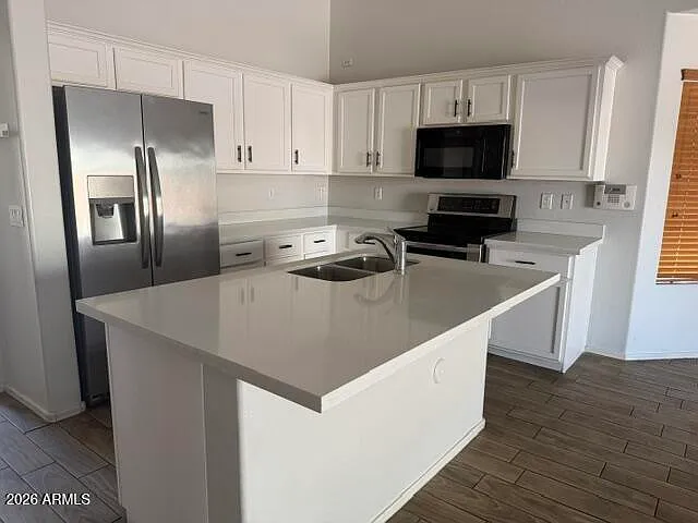 4 bed, 2.0 bath, 1657 sqft, $2,500 — Photo 3