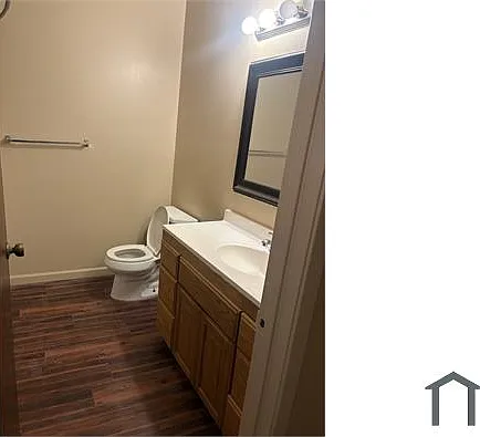 6090 N Poplar Ave #B — Photo 8