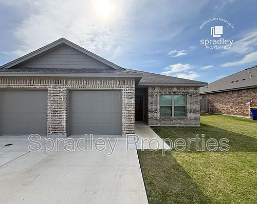205B Juniper Dr Photo 1