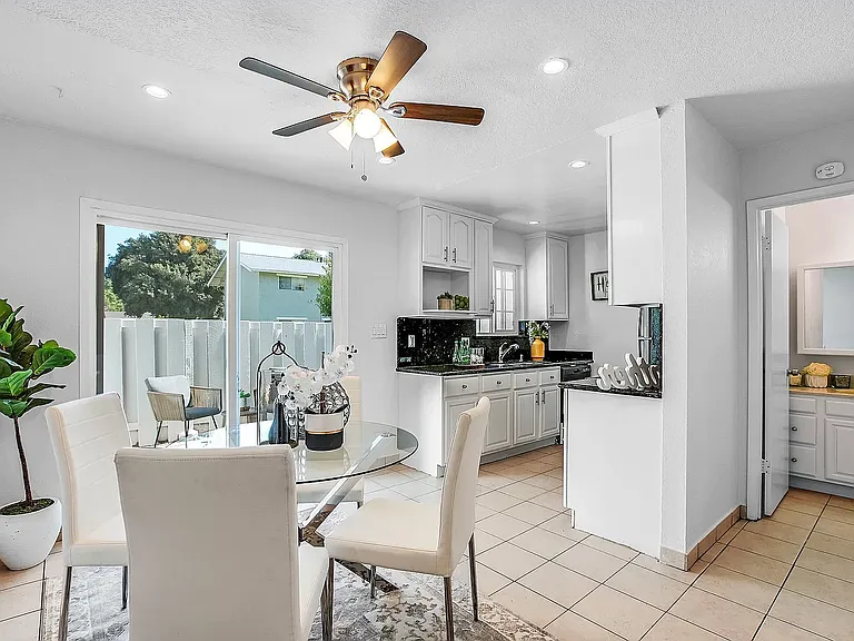 4504 Thornton Ave — Photo 5