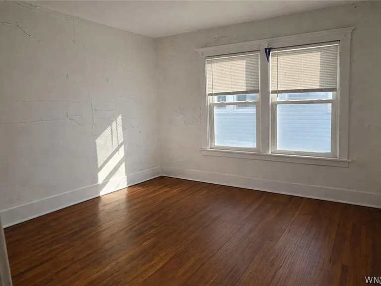 196 Englewood Ave #UPPER — Photo 8