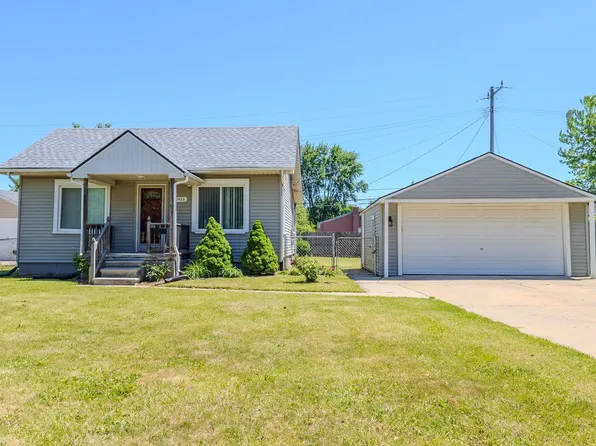 22488 Piper Ave, Eastpointe, MI 48021
