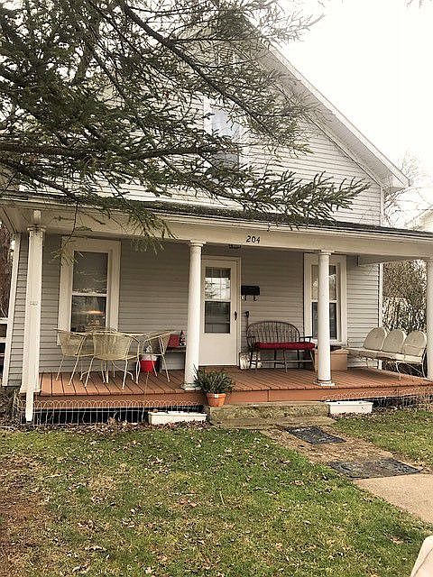 1st image of 204 Elmwood Pl