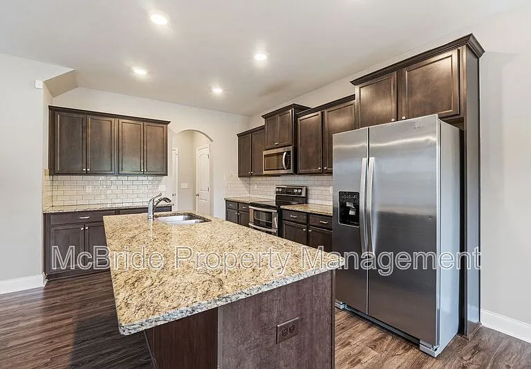 1140 George W Crawford Dr — Photo 5