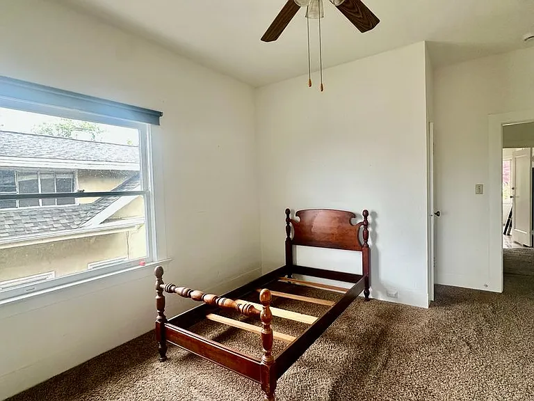 1512 Arch St — Photo 25