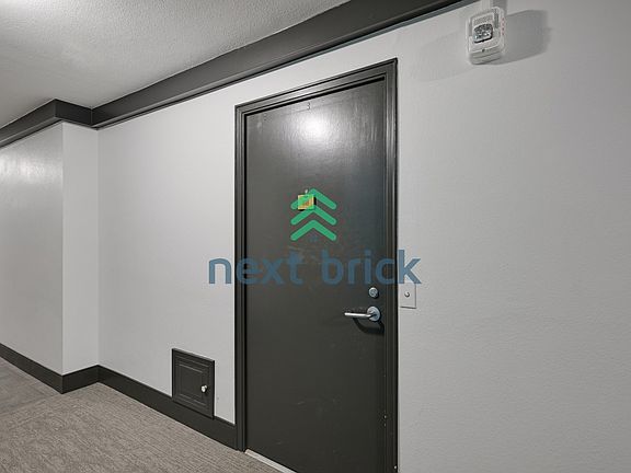3rd image of 1105 Spring St