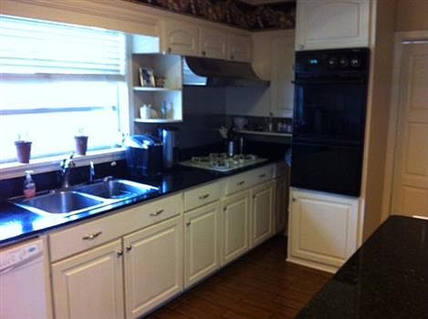 3rd image of 127 Hillside Dr