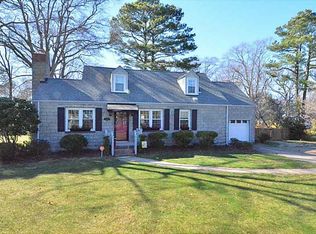 9207 Inlet Rd, Norfolk, VA 23503