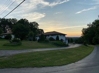 115 Rustic Park Rd, Ellwood City, PA 16117