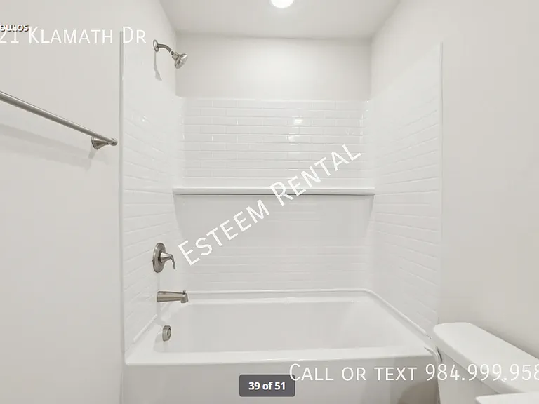 121 Klamath Dr — Photo 36