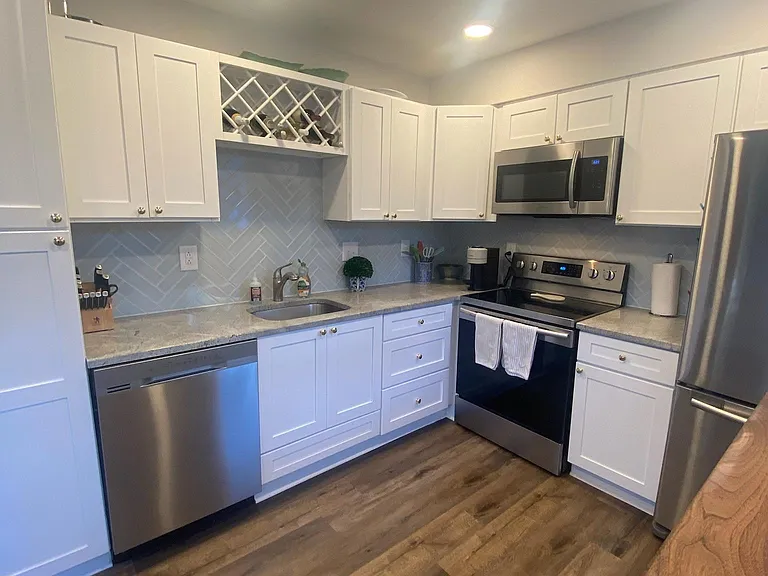 3145 Morningside Dr — Photo 4