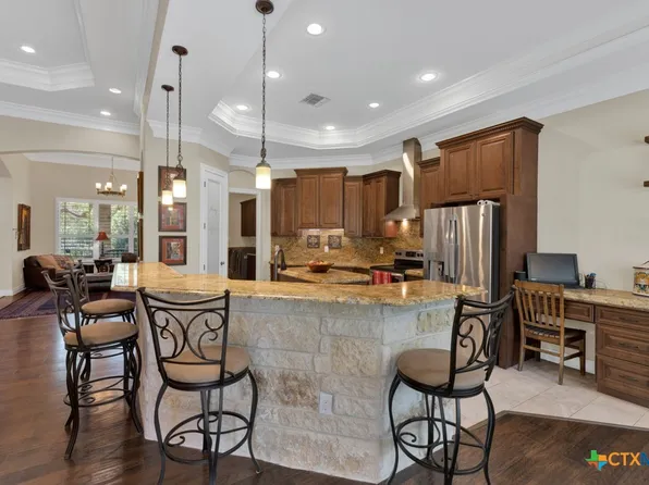 1164 Fairway Dr, Canyon Lake, TX 78133