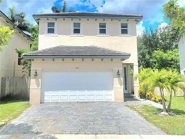 1st image of 292 SE 31st Ave