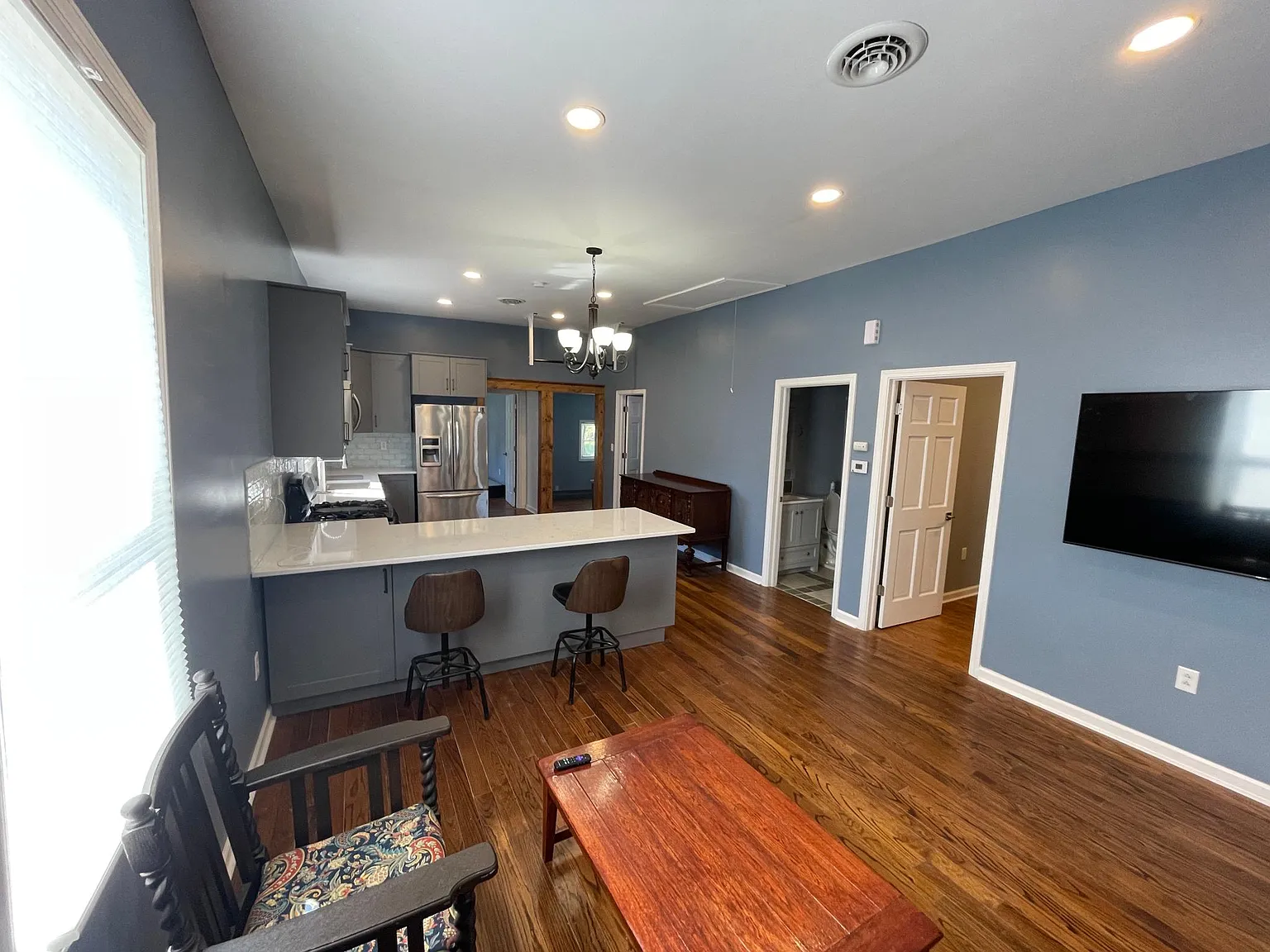 2426 N Baker St — Photo 2