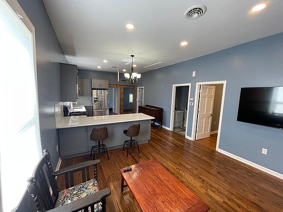 2nd image of 2426 N Baker St