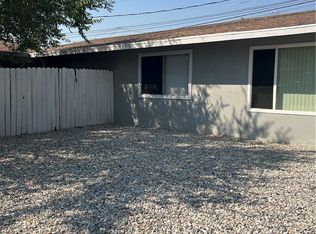 13374 Mohawk Rd, Apple Valley, CA 92308