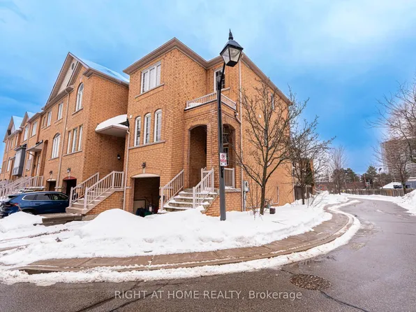 23 Ignatius Ln, Toronto, ON M1E 0A2