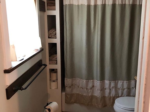 5th image of 90 Ludlow St