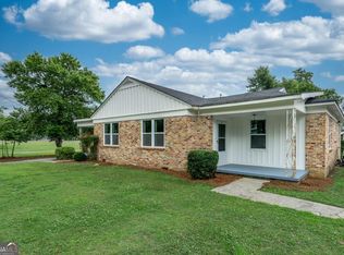 175 E Main St #A, Rutledge, GA 30663