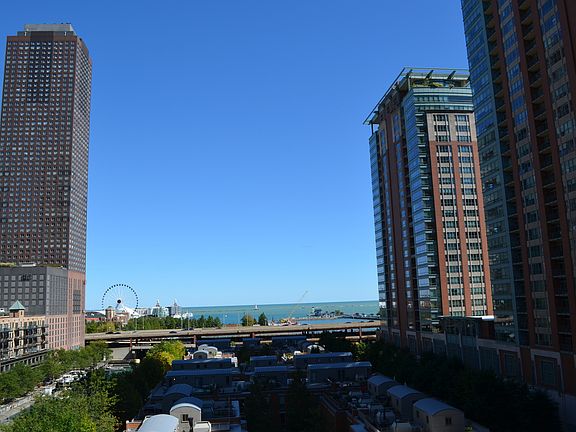 2nd image of 440 N McClurg Ct APT 1015S