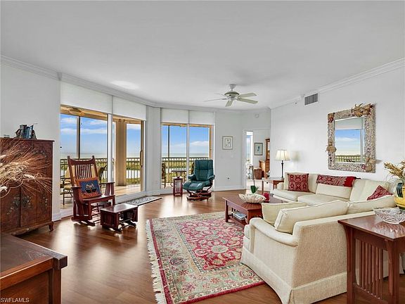 3rd image of 1001 Arbor Lake DR #1502
