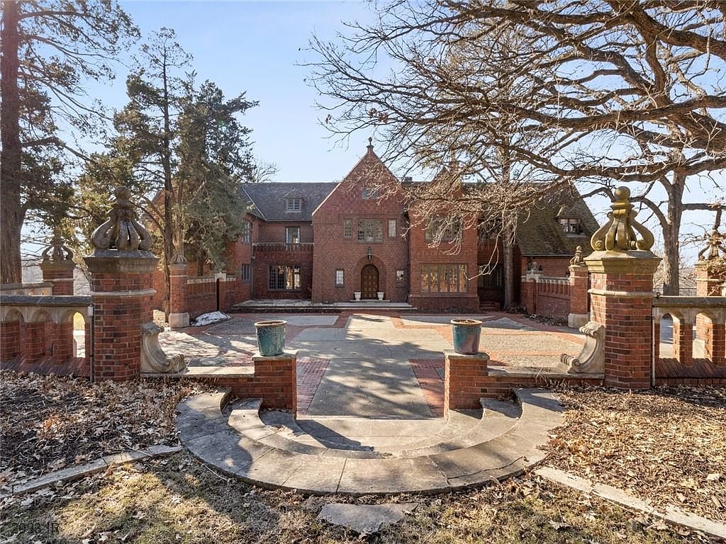 1401 Casady Dr, Des Moines, IA 50315 Zillow