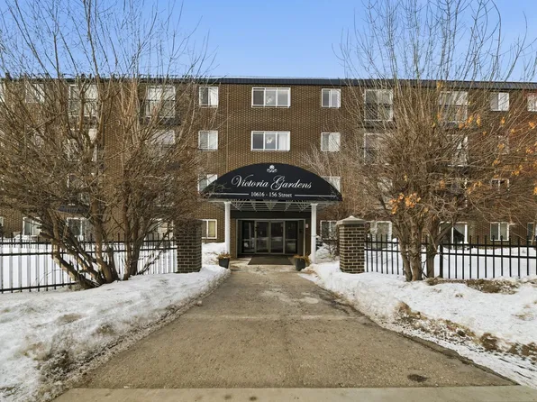 10616 156th St NW #214, Edmonton, AB T5P 2S1