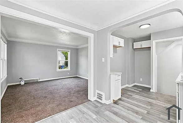 11736 Duchess St — Photo 7