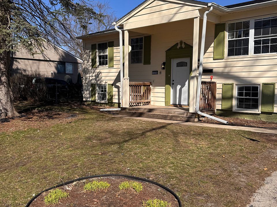 1st image of 139 E Rose St