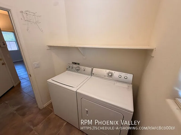 17057 W Manchester Dr — Photo 21