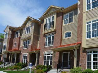 408 N 1st St, Elburn, IL 60119