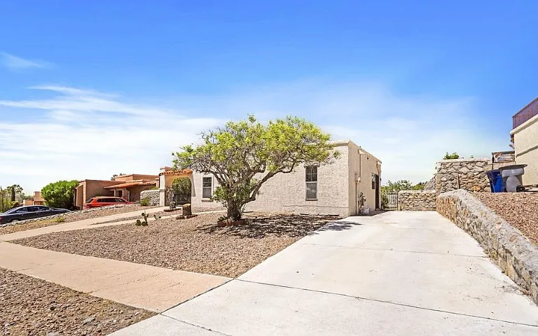 7148 Villa Hermosa Dr — Photo 3