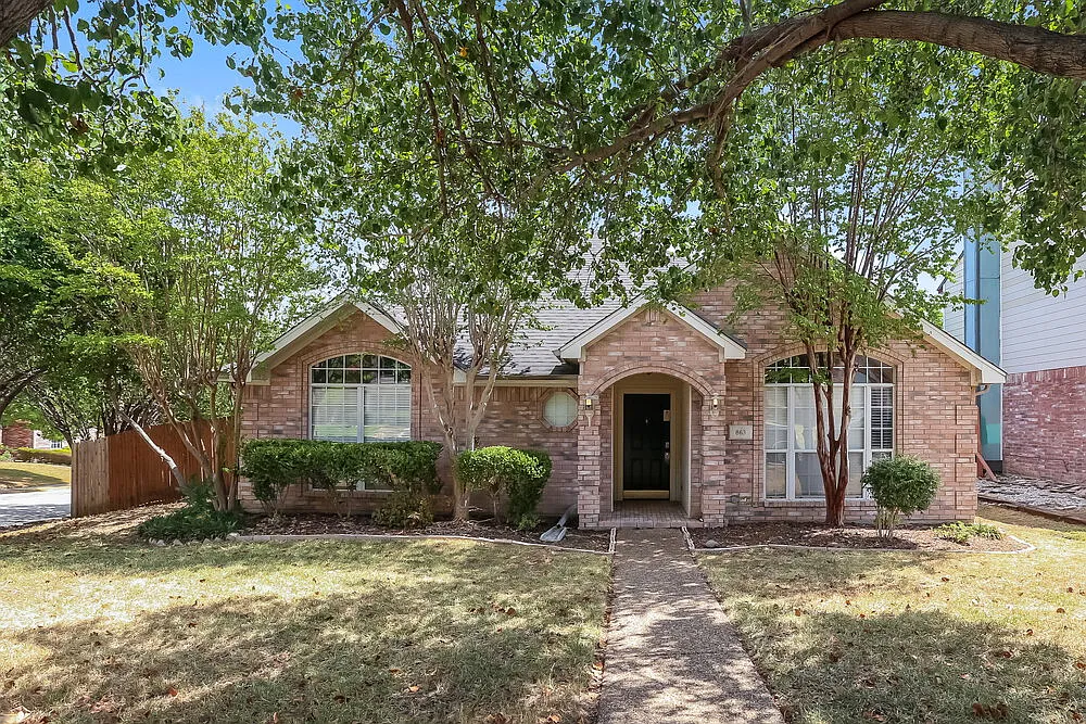 3 bed, 2.0 bath, 1792 sqft, $2,635 — Photo 1