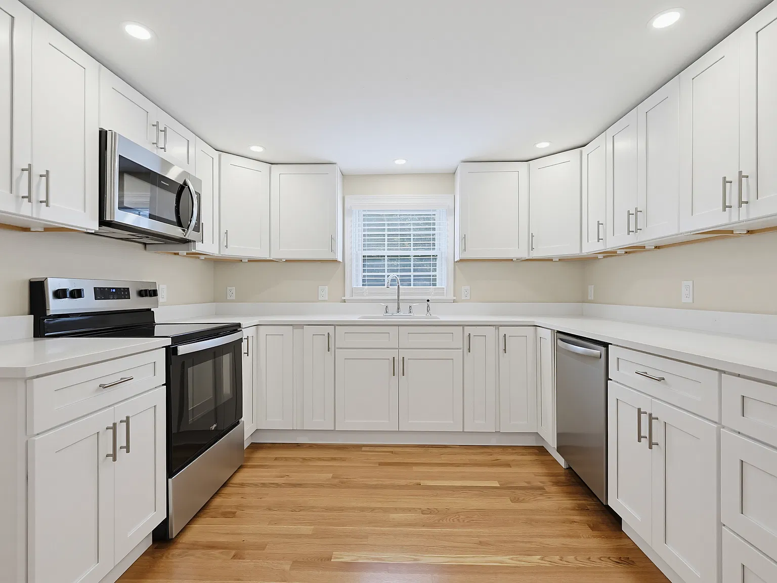 4 bed, 1470 sqft, $4,000 — Photo 3