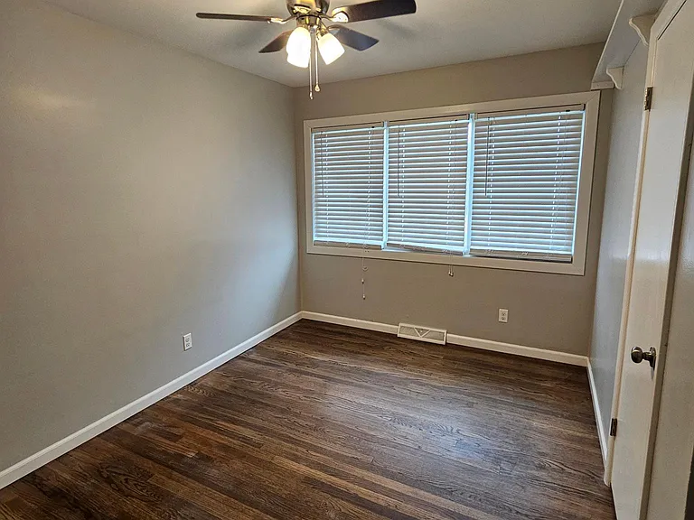 6322 E Eastwood Ave — Photo 5