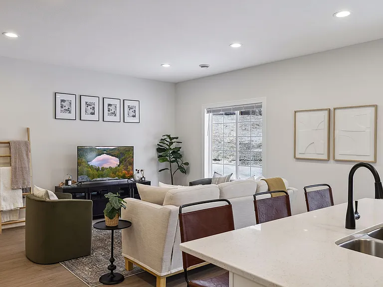Dawes Place Townhomes — Photo 49