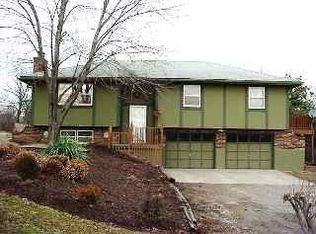 4276 SE Valleyview Ln, Holt, MO 64048