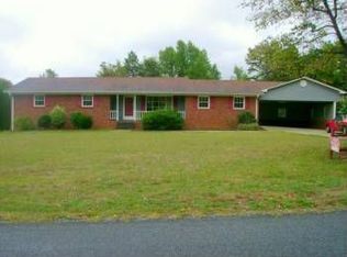 486 Shannon Dr, Lexington, NC 27292