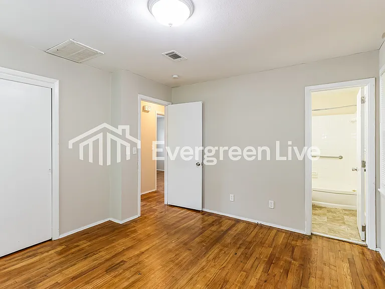 3021 Baywood Dr — Photo 8
