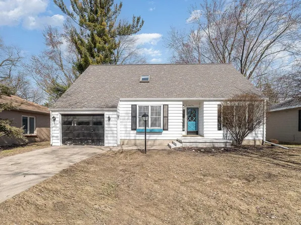 1043 South Dr, Mount Pleasant, MI 48858