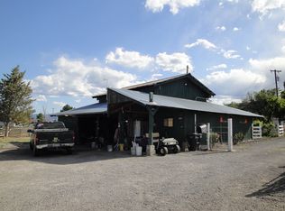 10404 Old Highway 99 S, Grenada, CA 96038