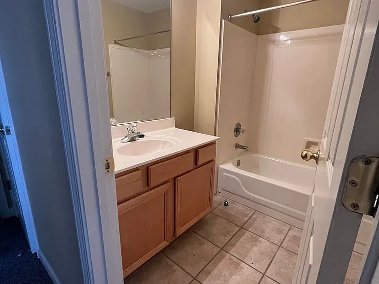 9150 Hervay Cv — Photo 23