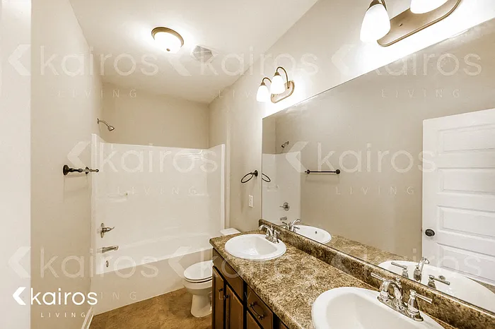14635 Griffin St — Photo 9