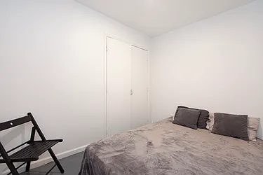 Rented by R New York