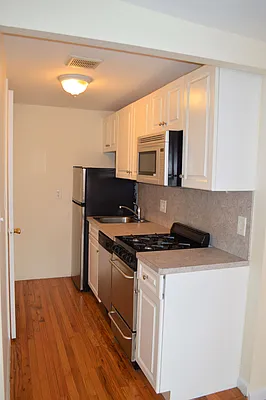 Rented by OvCo Realty | media 24