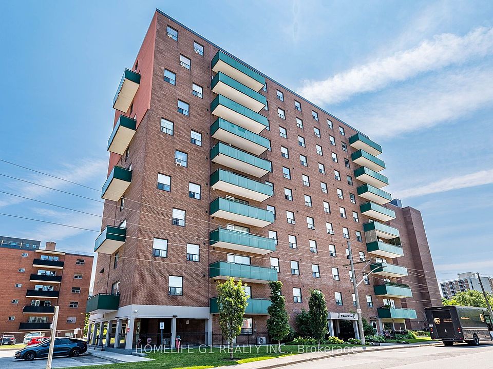 1st image of 49 Queen St E