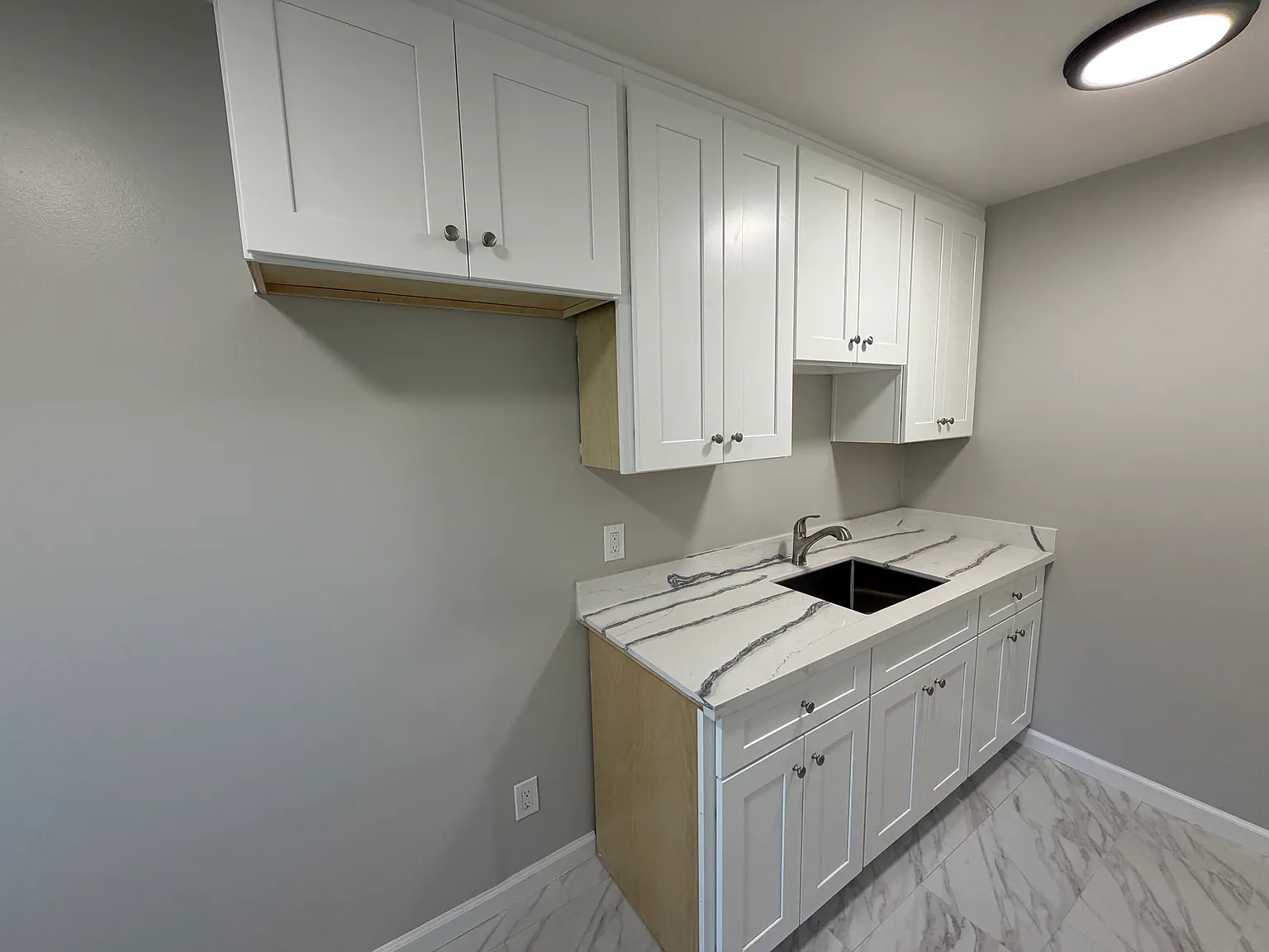 1 bed, 740 sqft, $1,935 — Photo 2