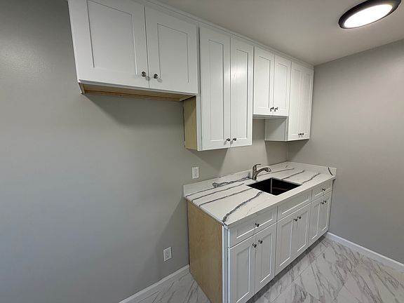 2nd image of 407 J St APT D